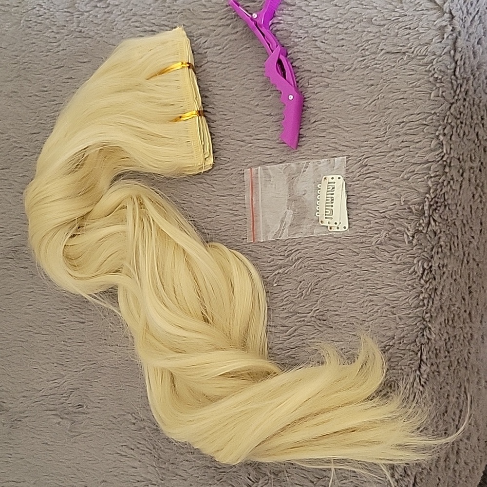 Women's Clip in Hair Extensions 4PCS Blonde Set